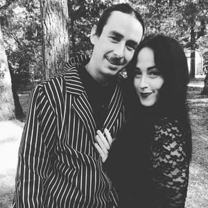 Meet your Posher, Caitlin